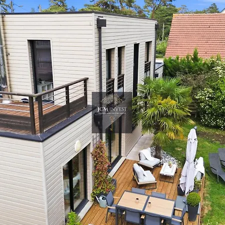 Maison Spacieuse Proche 8 Personnes