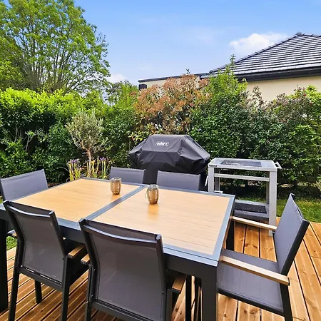 Maison Spacieuse Proche 8 Personnes