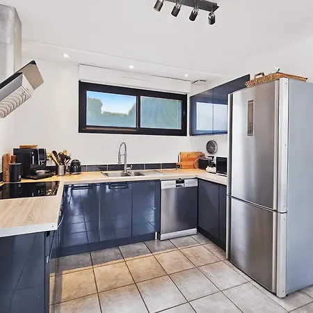 Maison Spacieuse Proche 8 Personnes דירה *